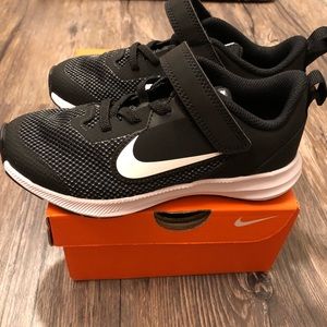 NIKE DOWNSHIFTER 9
